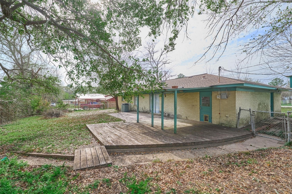 203 Paul Knox Street - Photo 36