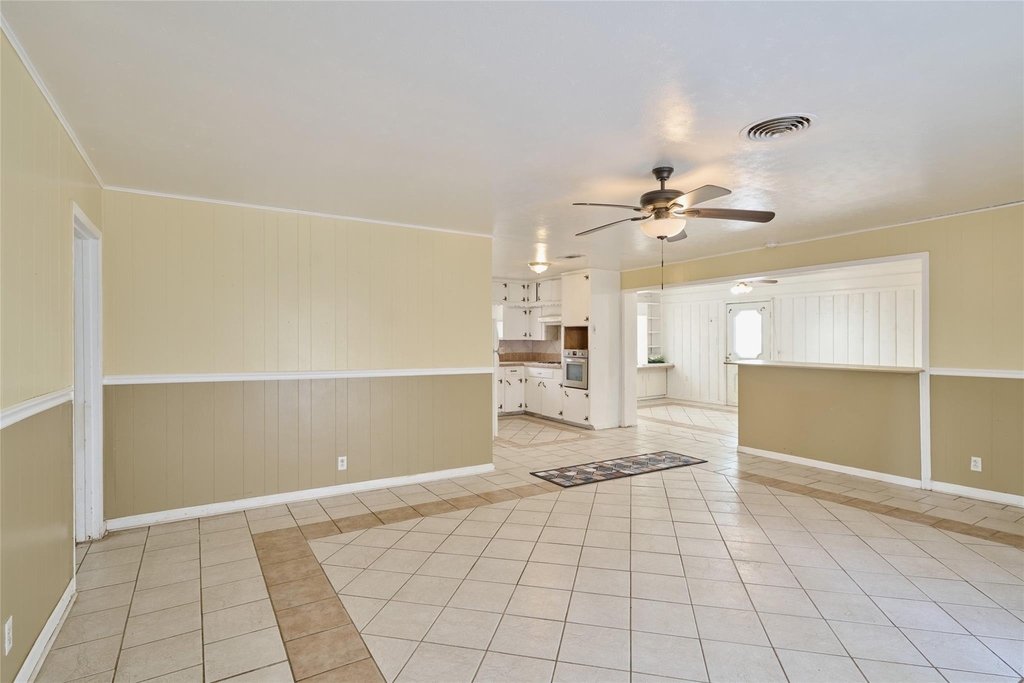 203 Paul Knox Street - Photo 10