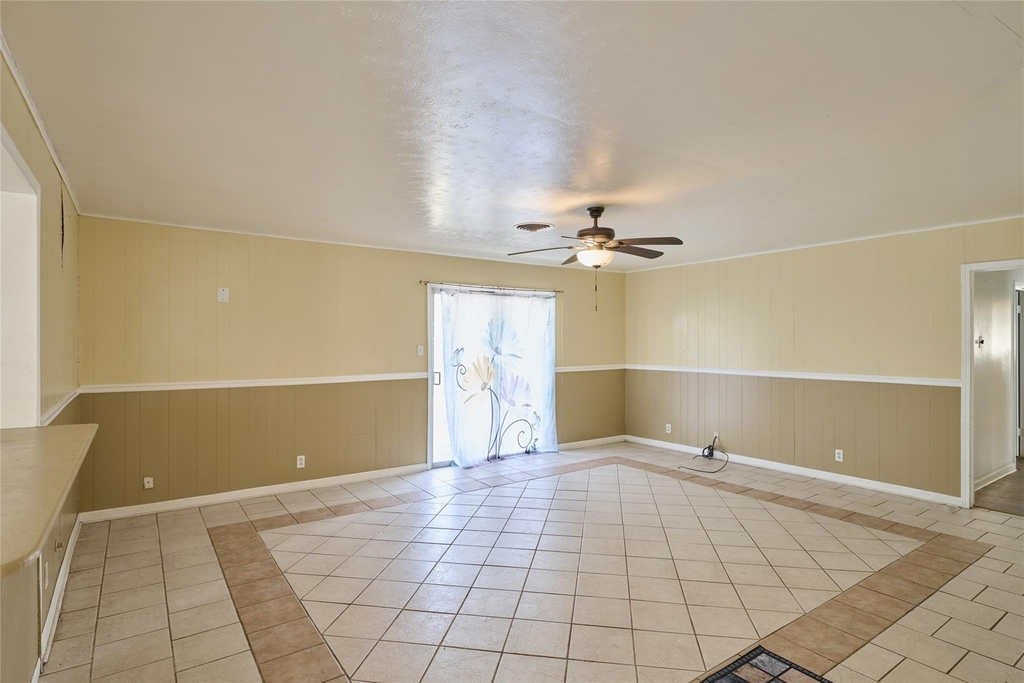 203 Paul Knox Street - Photo 12