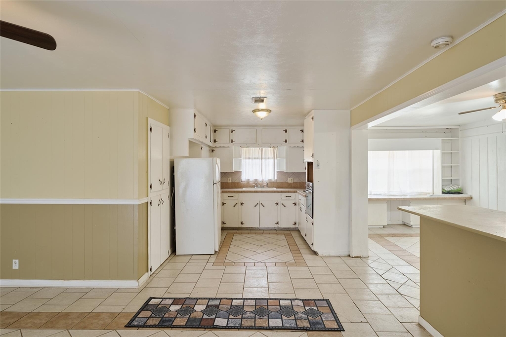 203 Paul Knox Street - Photo 13