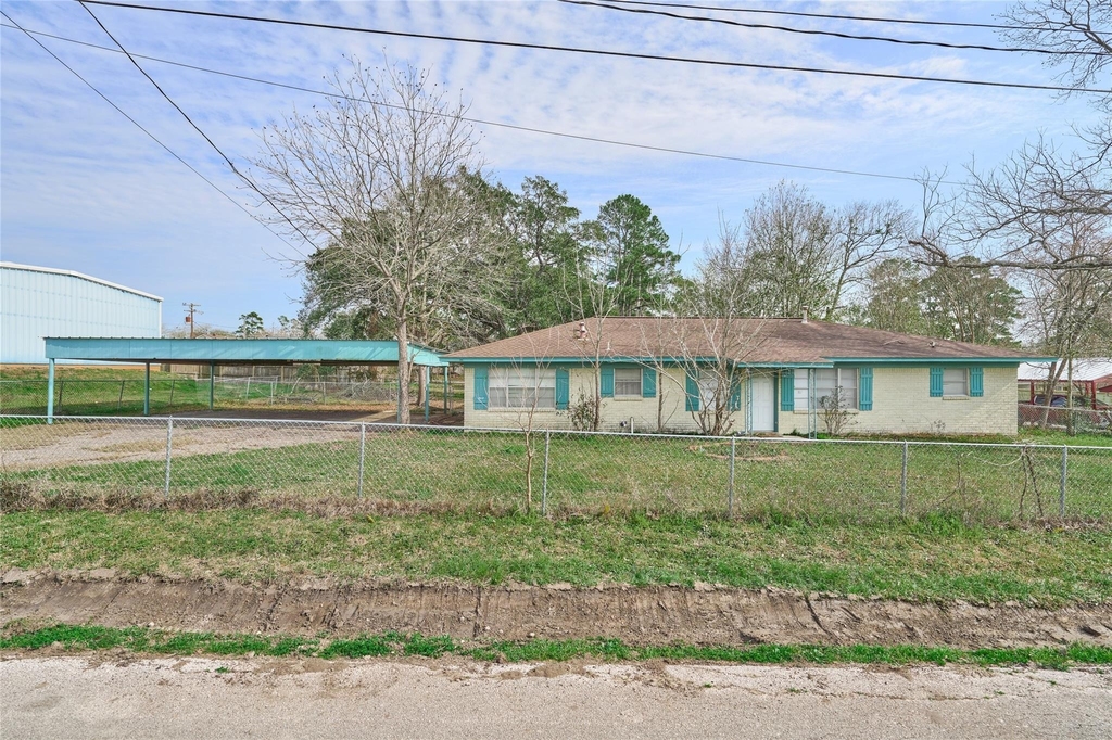 203 Paul Knox Street - Photo 1