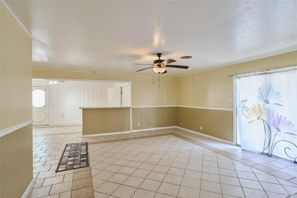 203 Paul Knox Street - Photo 9