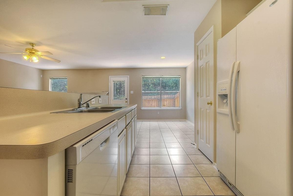 7 Newberry Trail Court - Photo 10