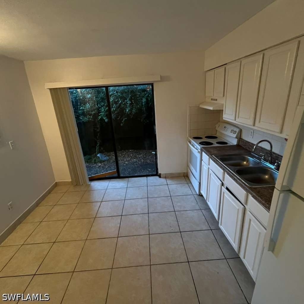 3950 Lora Street - Photo 9