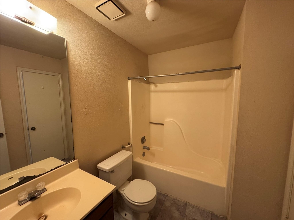 3213 Hirschfield Road - Photo 7
