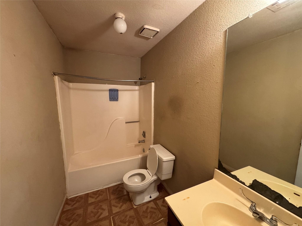 3213 Hirschfield Road - Photo 6