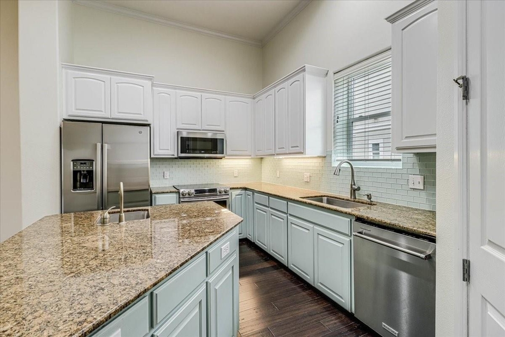 14910 Leeward Drive - Photo 15