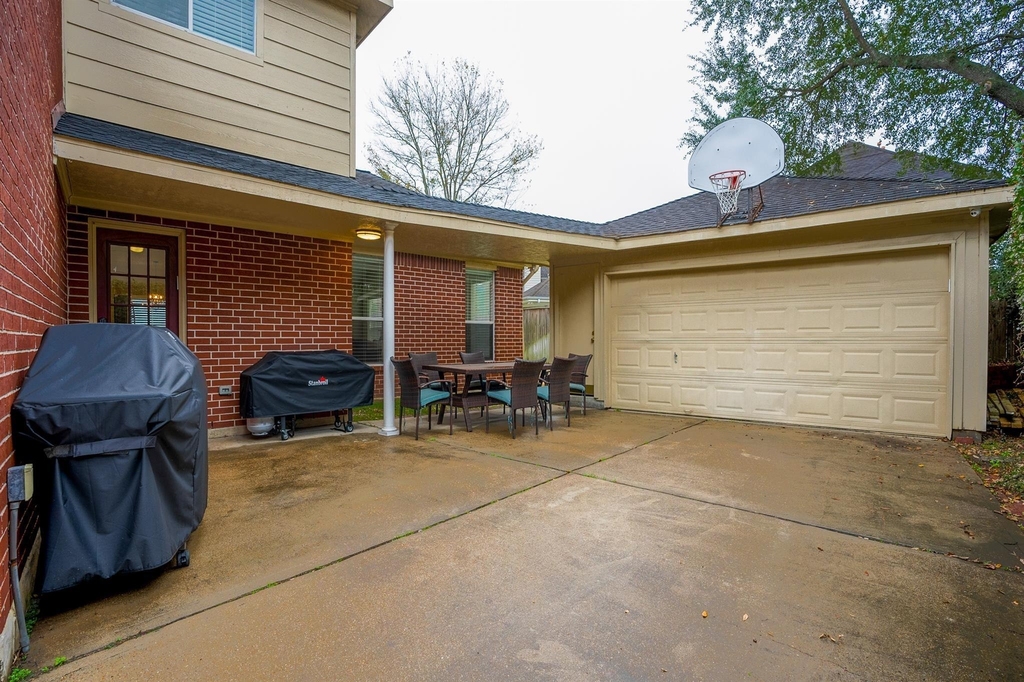 8915 Wallington Drive - Photo 28