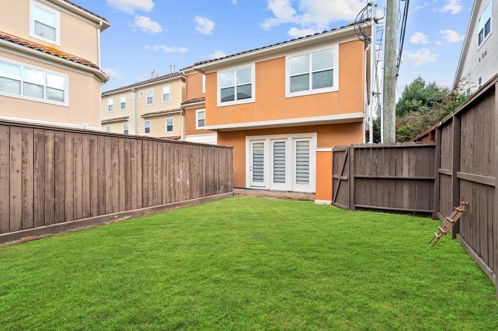 3006 Mcculloch Circle - Photo 1
