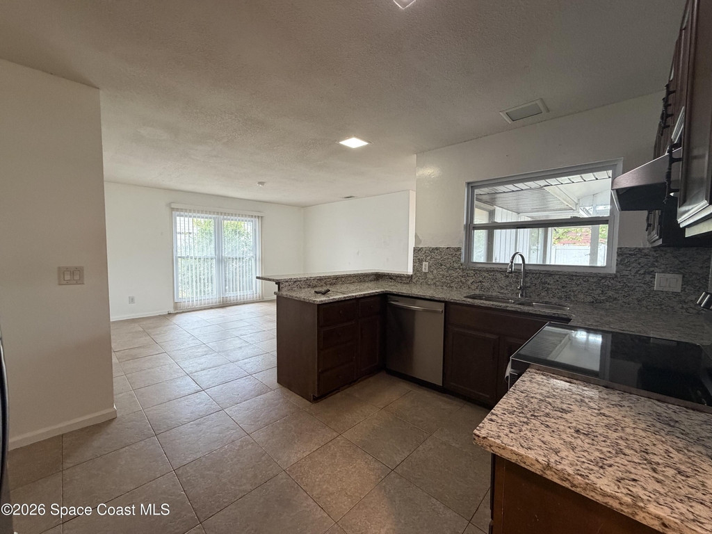 760 John Adams Lane - Photo 7