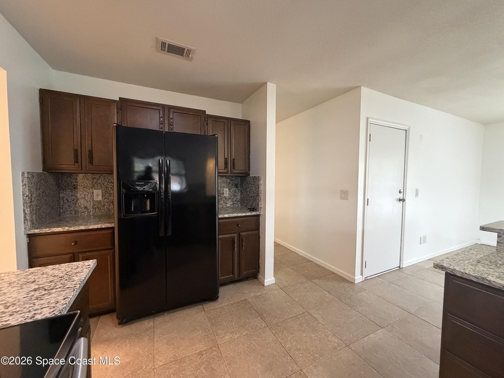 760 John Adams Lane - Photo 9