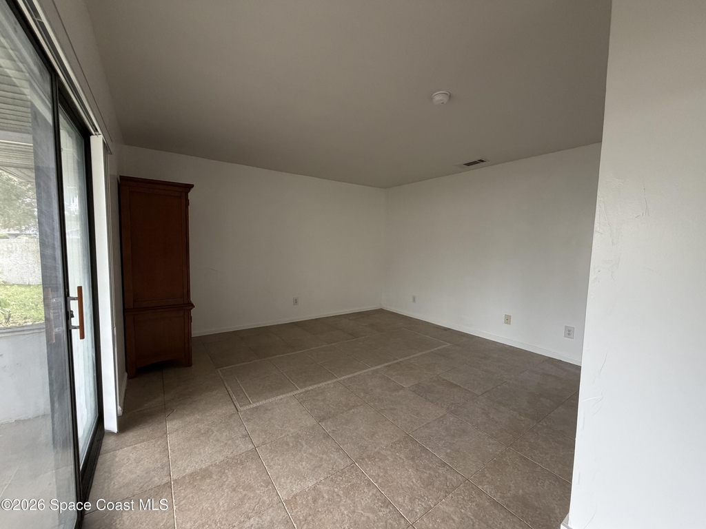 760 John Adams Lane - Photo 4