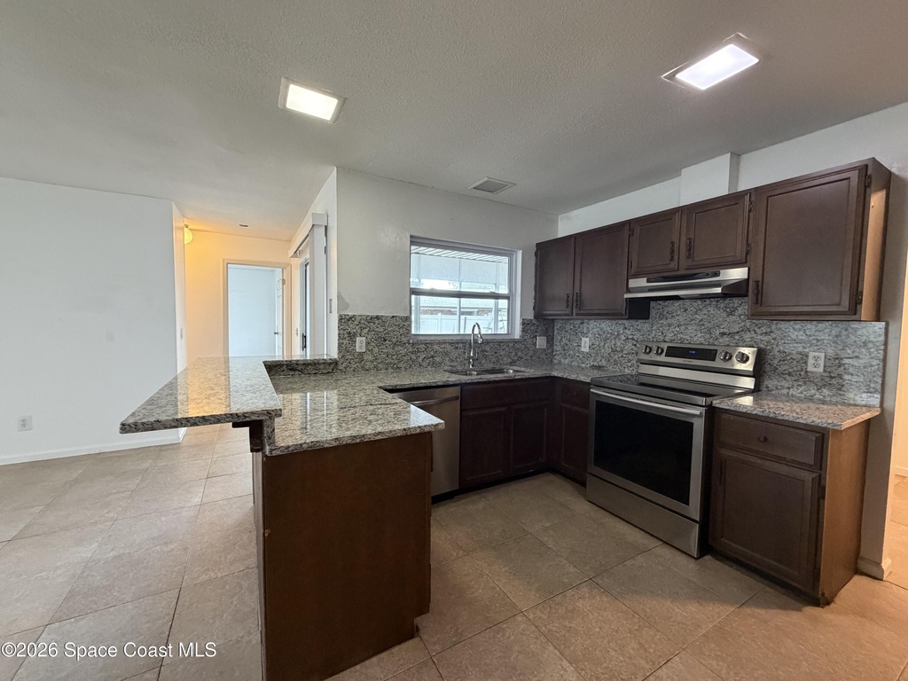 760 John Adams Lane - Photo 8