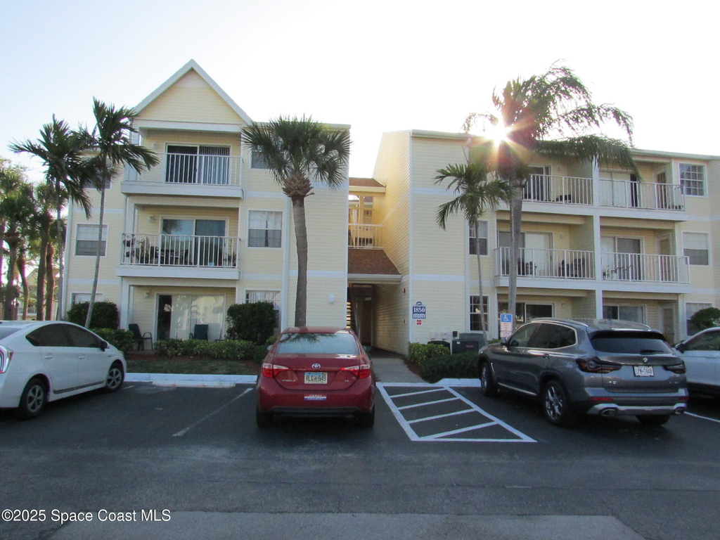 1850 Charlesmont Drive - Photo 0