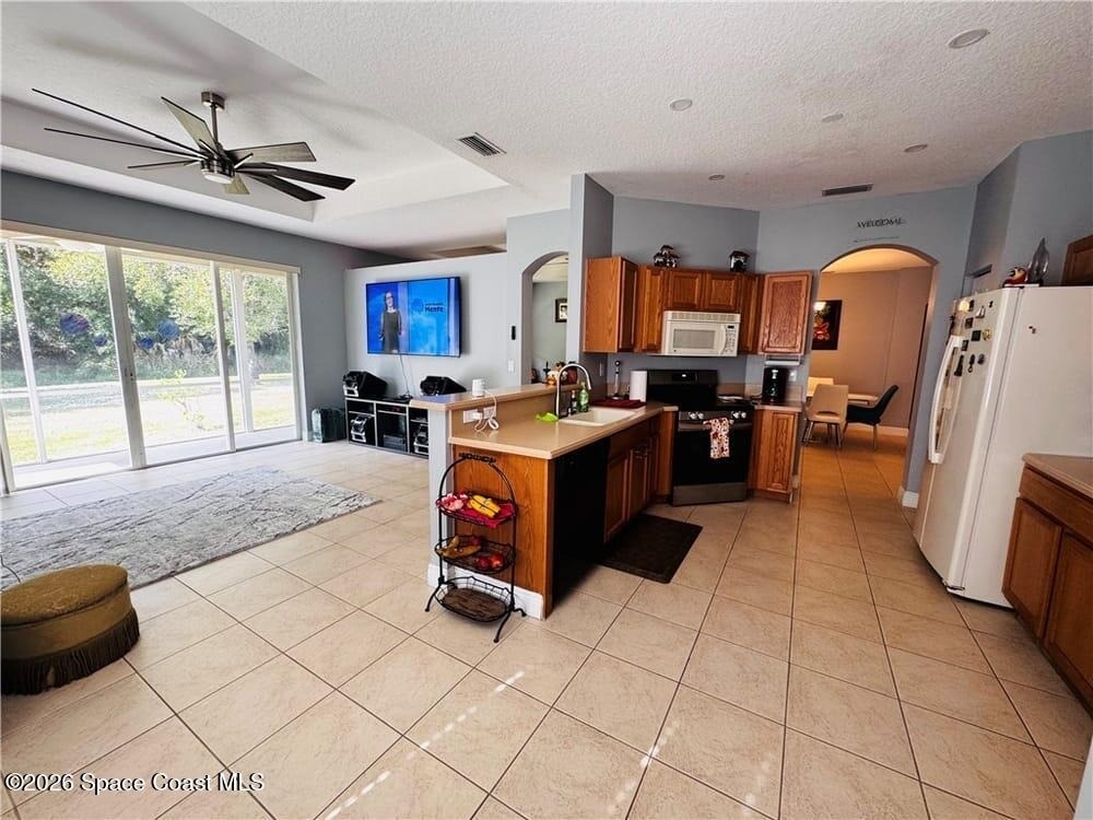 4555 61st Terrace - Photo 1