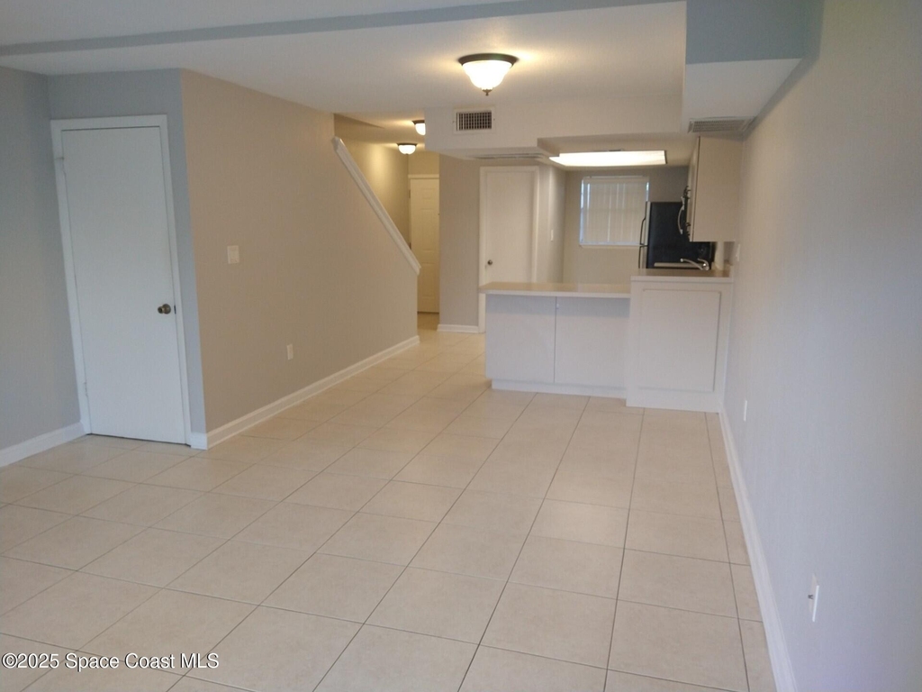 1020 Pinetree Drive - Photo 6