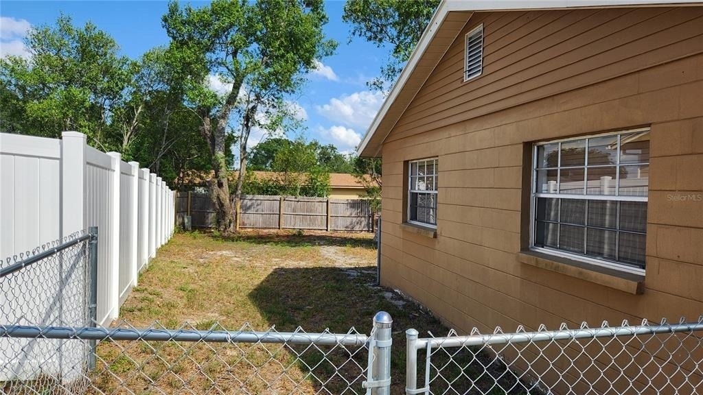 4518 Yorkshire Avenue - Photo 4