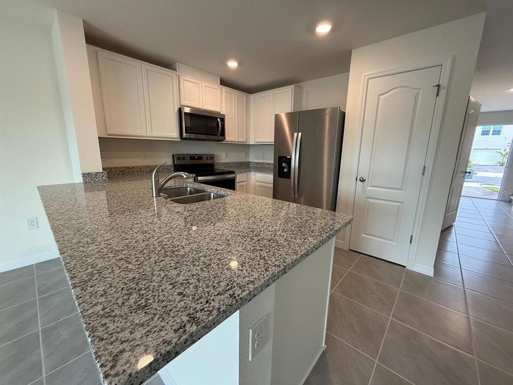 2926 Hudson Hammock Way, Bend - Photo 6