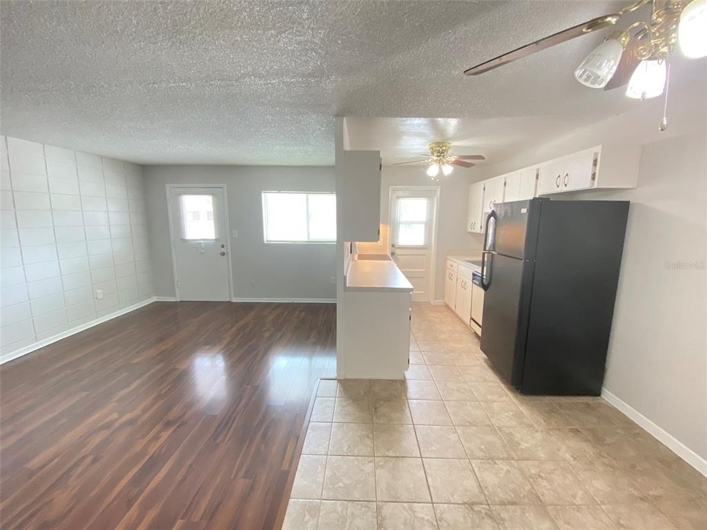 320 Lakeview Street - Photo 3
