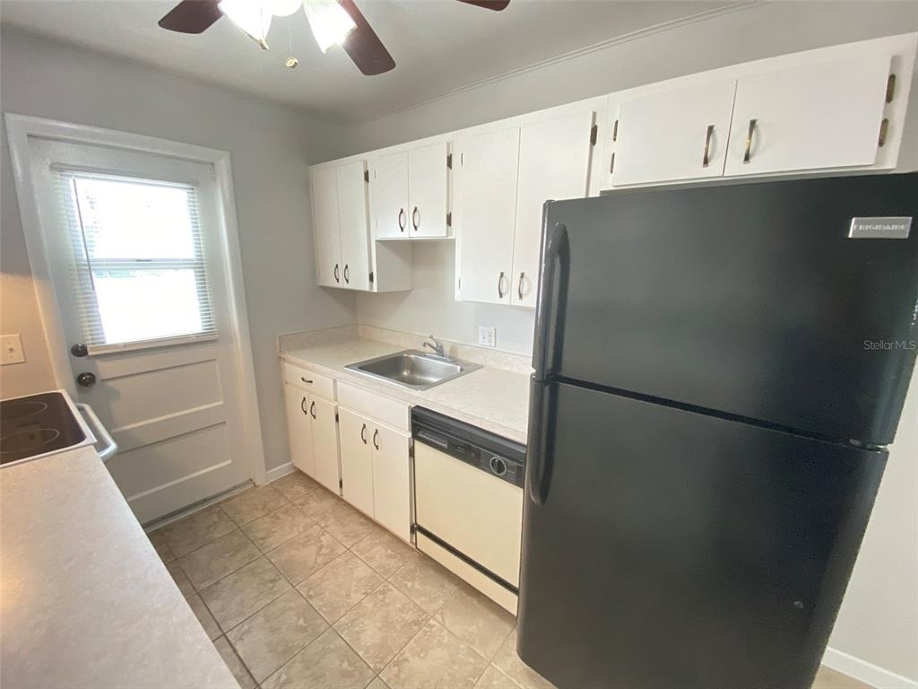 320 Lakeview Street - Photo 4