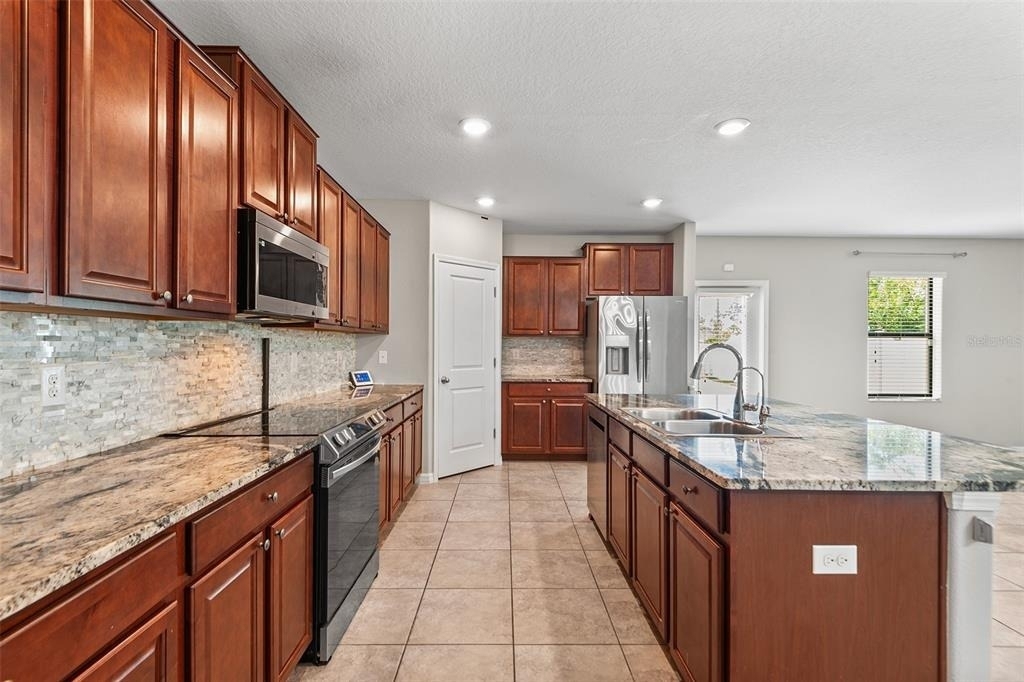 11201 Hudson Hills Lane - Photo 5