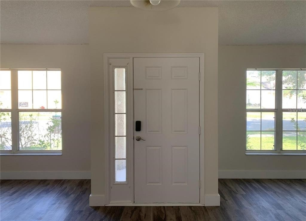 427 Fieldstream Boulevard - Photo 1