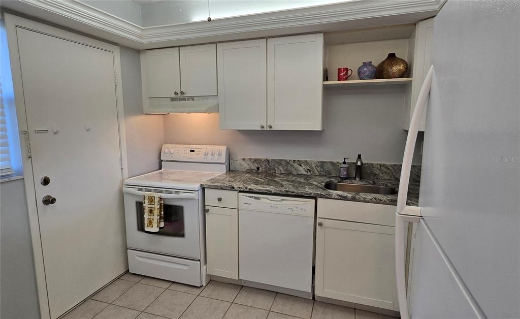 245 Center Road - Photo 15
