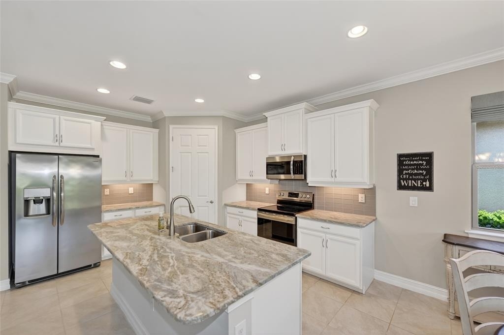 156 Ventosa Place - Photo 2