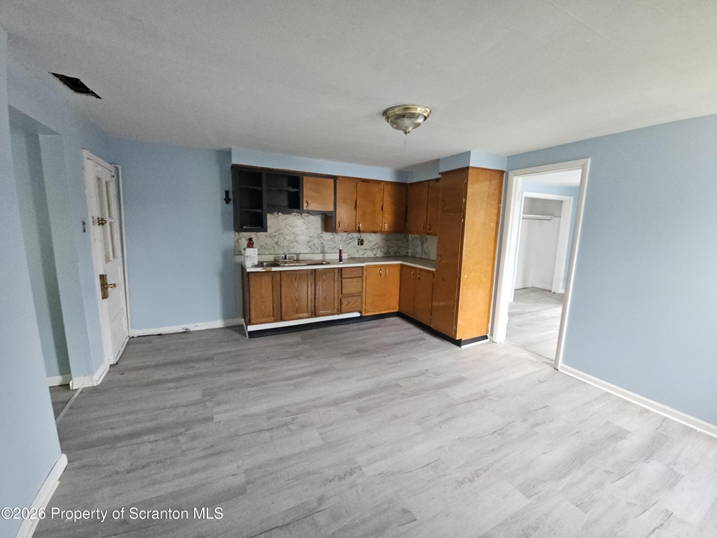 114 William Street - Photo 3