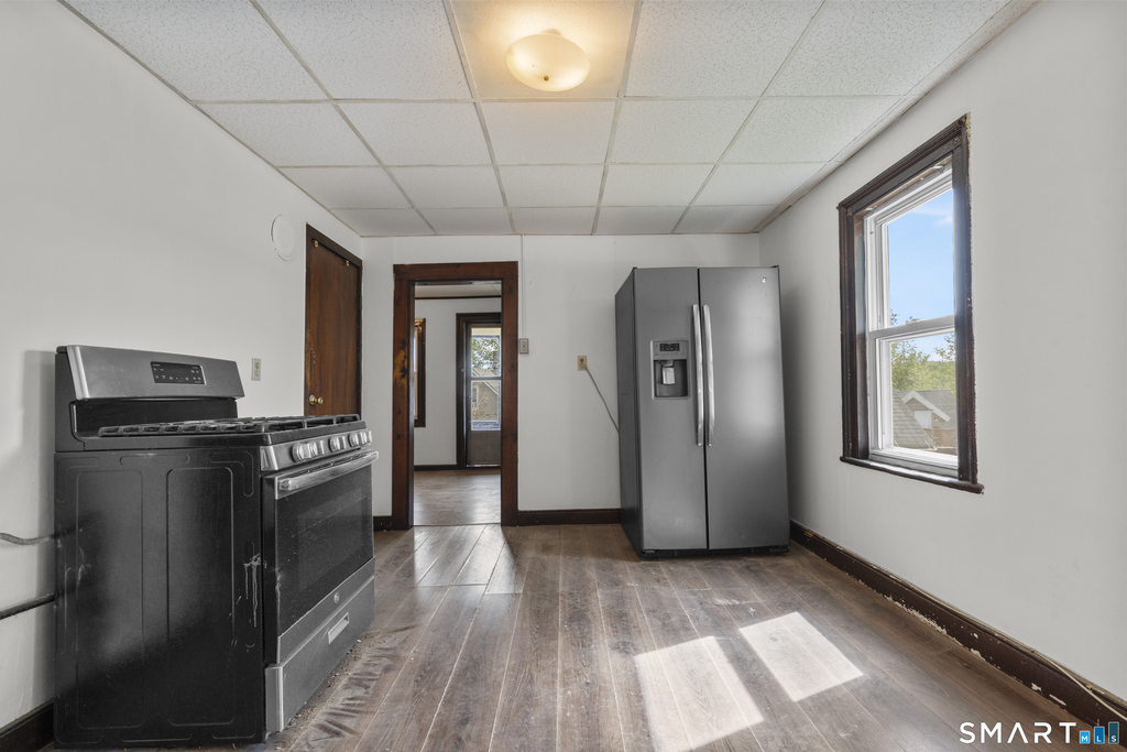 48 Anderson Street - Photo 2