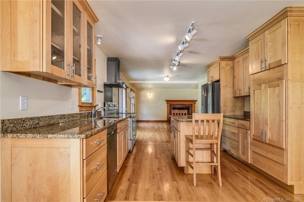 10 Fernwood Road - Photo 2