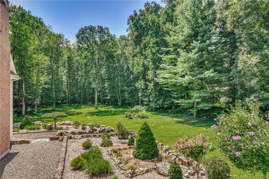 10 Fernwood Road - Photo 16