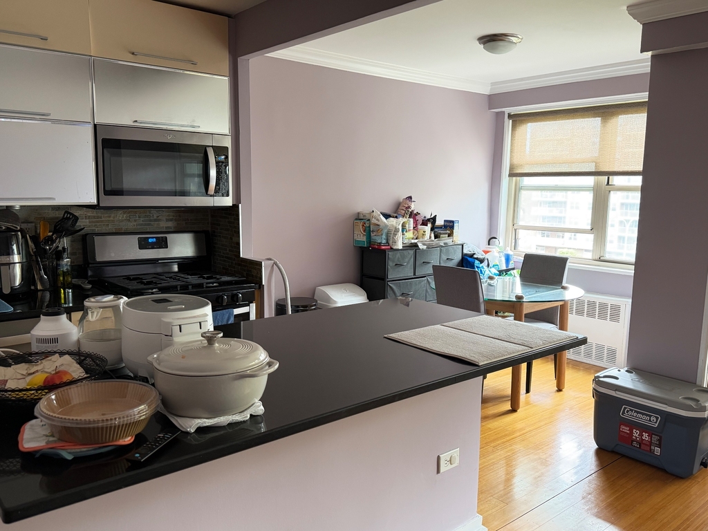 200 Cozine Avenue - Photo 2