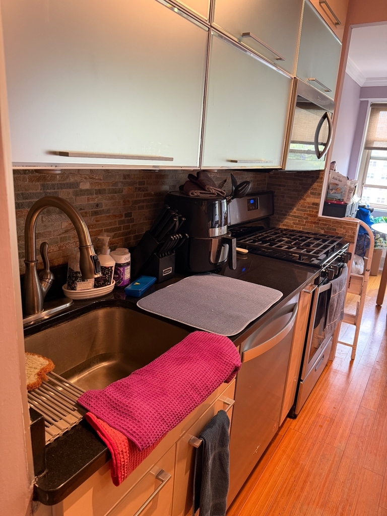 200 Cozine Avenue - Photo 6