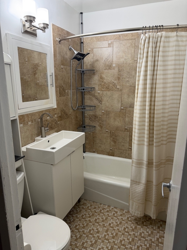200 Cozine Avenue - Photo 10