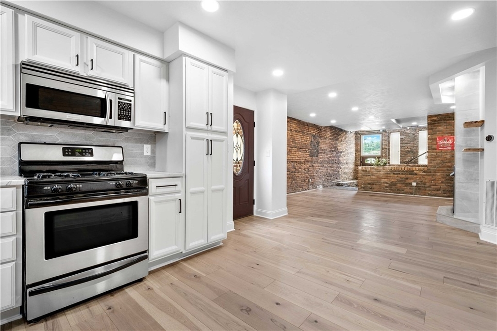 2128 Merriman Way - Photo 9
