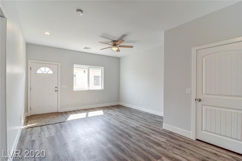 1420 Ogallala Street - Photo 2