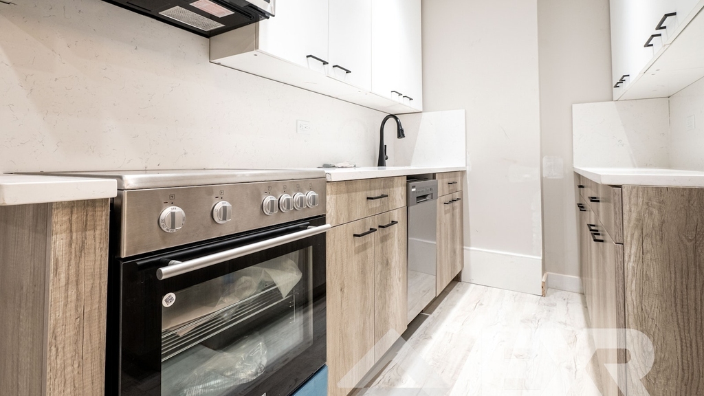 715 East 32nd Street - Photo 1