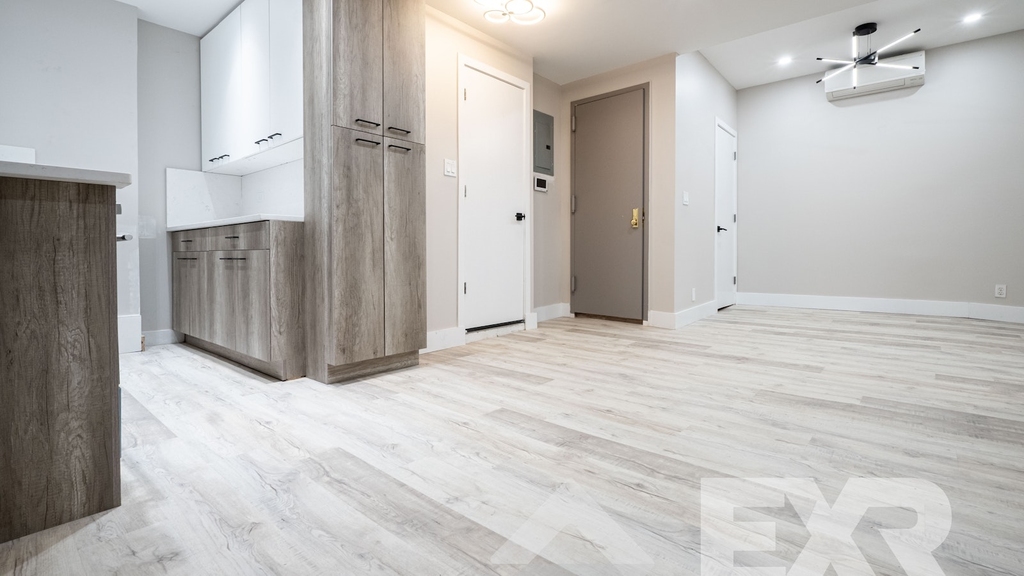 715 East 32nd Street - Photo 0