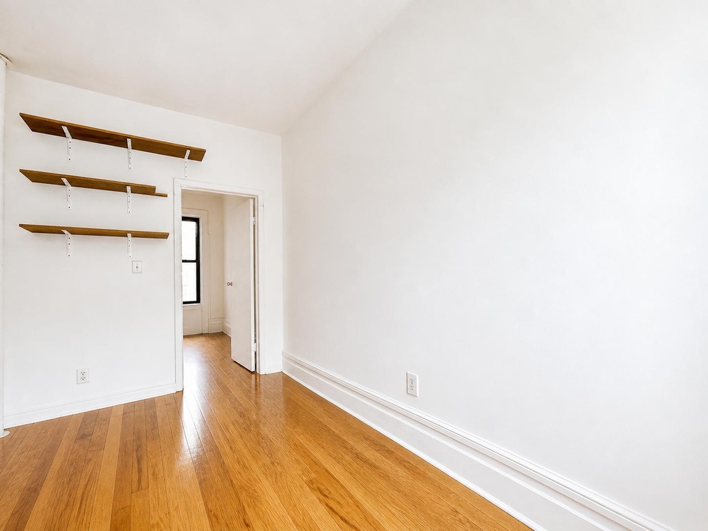 188 Claremont Avenue - Photo 12