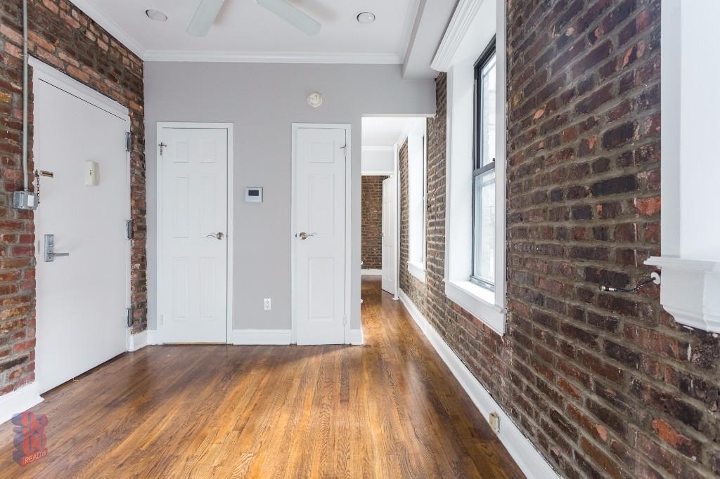 432 East 13th Street - Photo 2