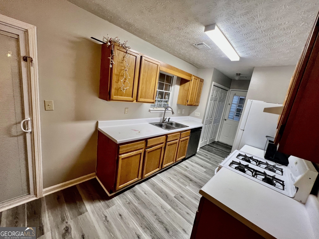 138 Crystal Brook - Photo 4