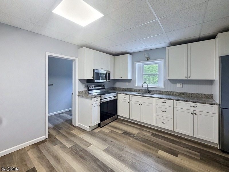 174 Main St - Photo 2