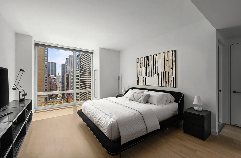 247 West 46th Street - Photo 3