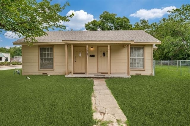1106 Jackson Street - Photo 0