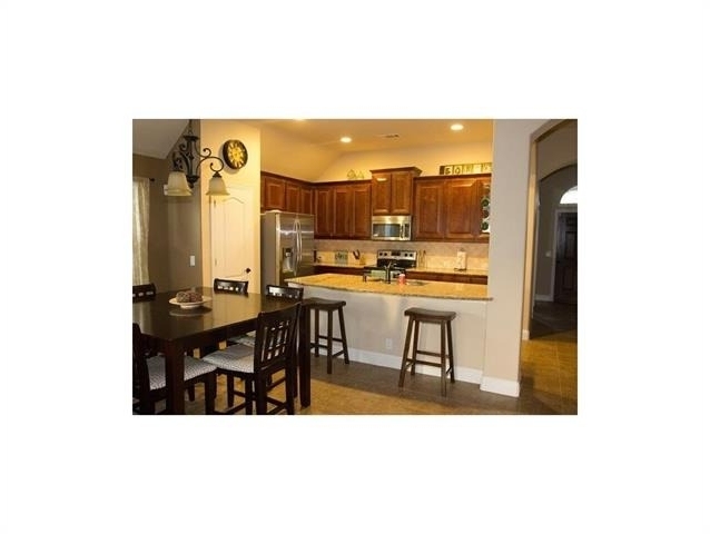 4307 Oak Bluff Road - Photo 4