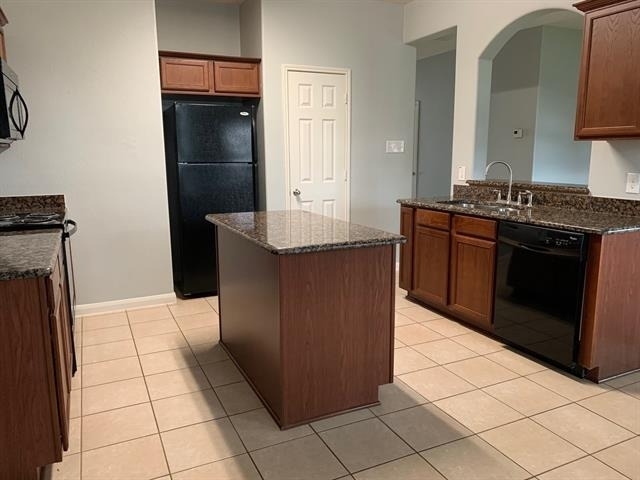 2100 Cypress Way - Photo 3
