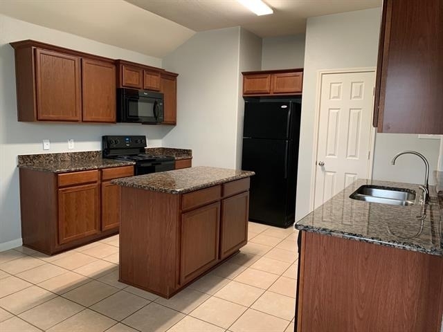 2100 Cypress Way - Photo 2