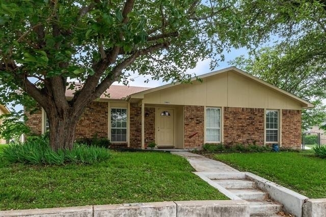 5801 Redwood Lane - Photo 1