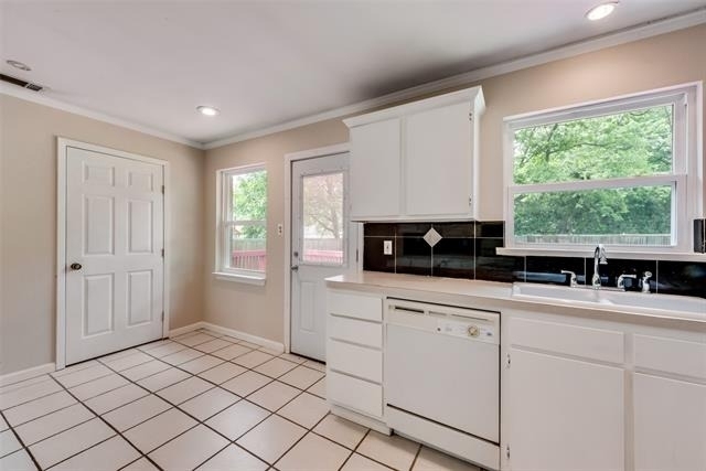 438 Daniel Street - Photo 8